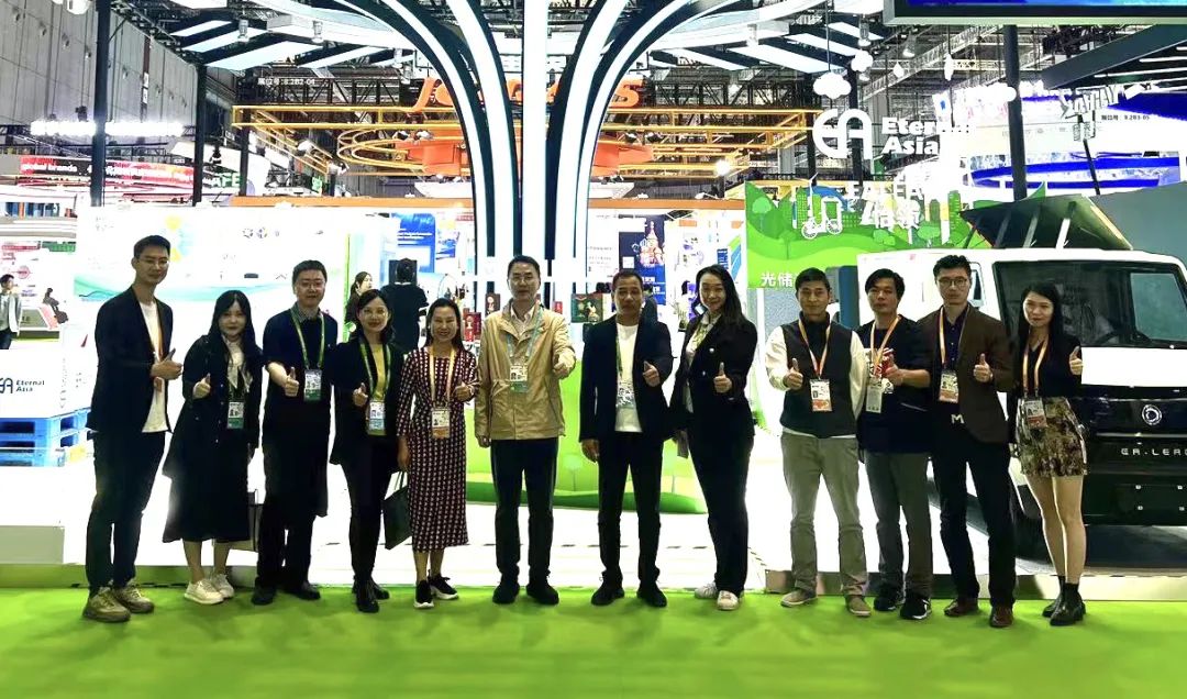 第6届进博会进行时，澳门新葡萄新京8883-联怡展台精彩不断